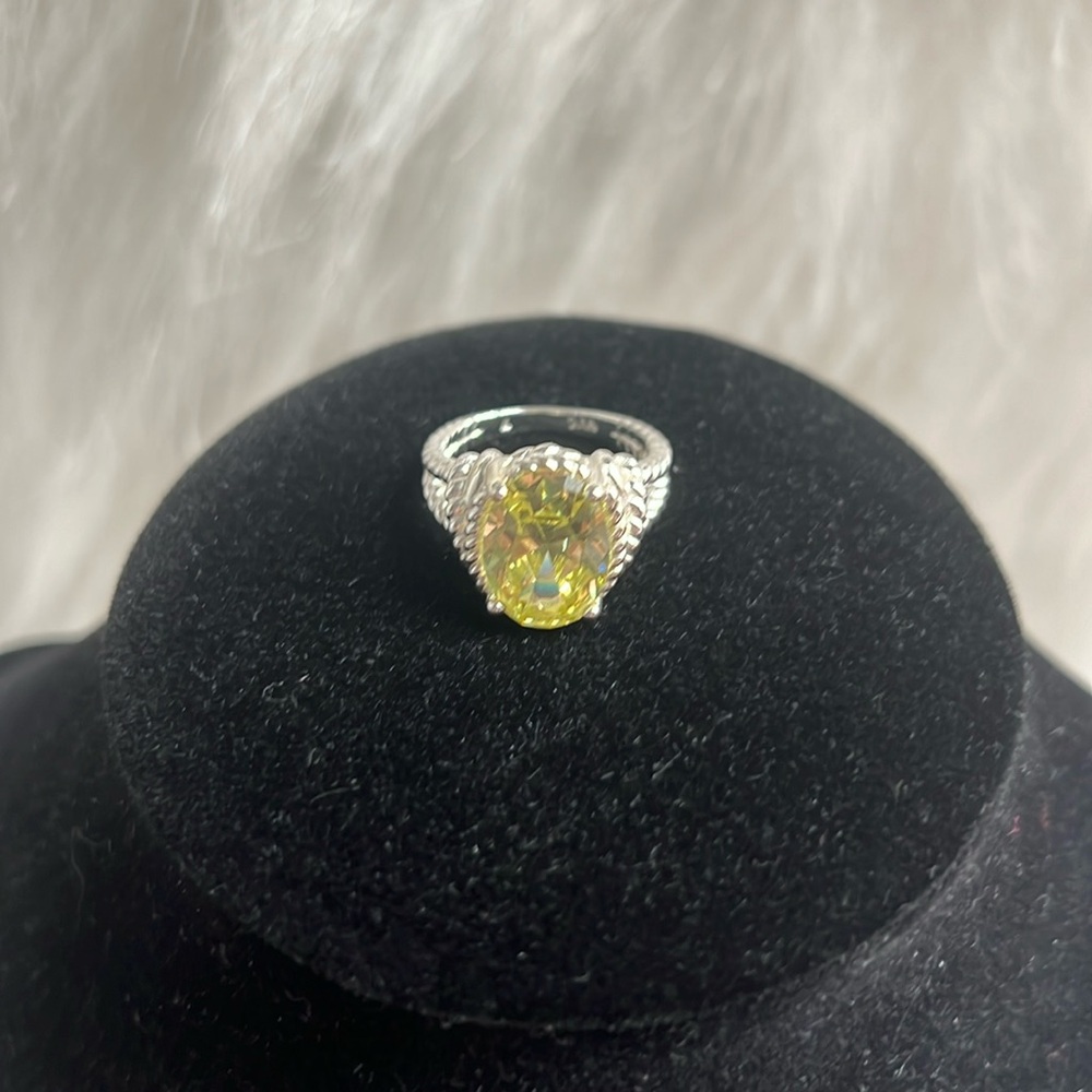 Sterling Silver Avon Ring Size 7 Peridot August Birthstone